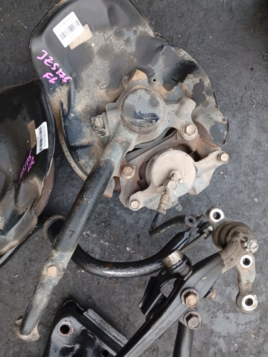 Ступица на Toyota Crown JZS175 2JZ-FSE, Переднее Левое расположение