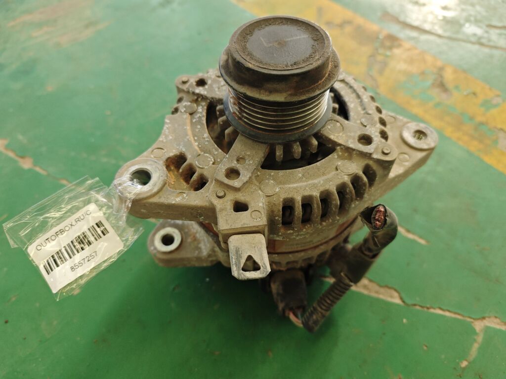 Генератор на Toyota Corolla ZRE151L 1ZR-FE 27060-0T030