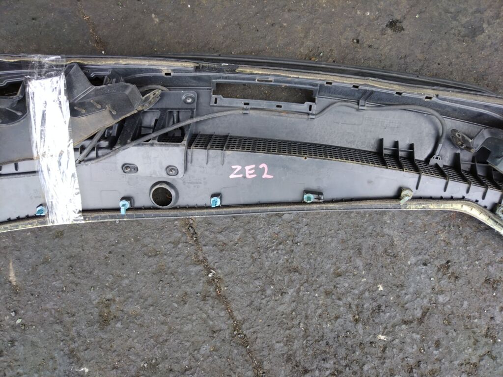 Решетка под лобовое стекло на Honda Insight ZE2 74200-TM8A-0002-50