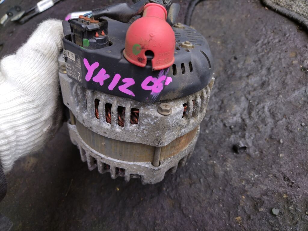 Генератор на Nissan March YK12 HR15DE 23100-ED000