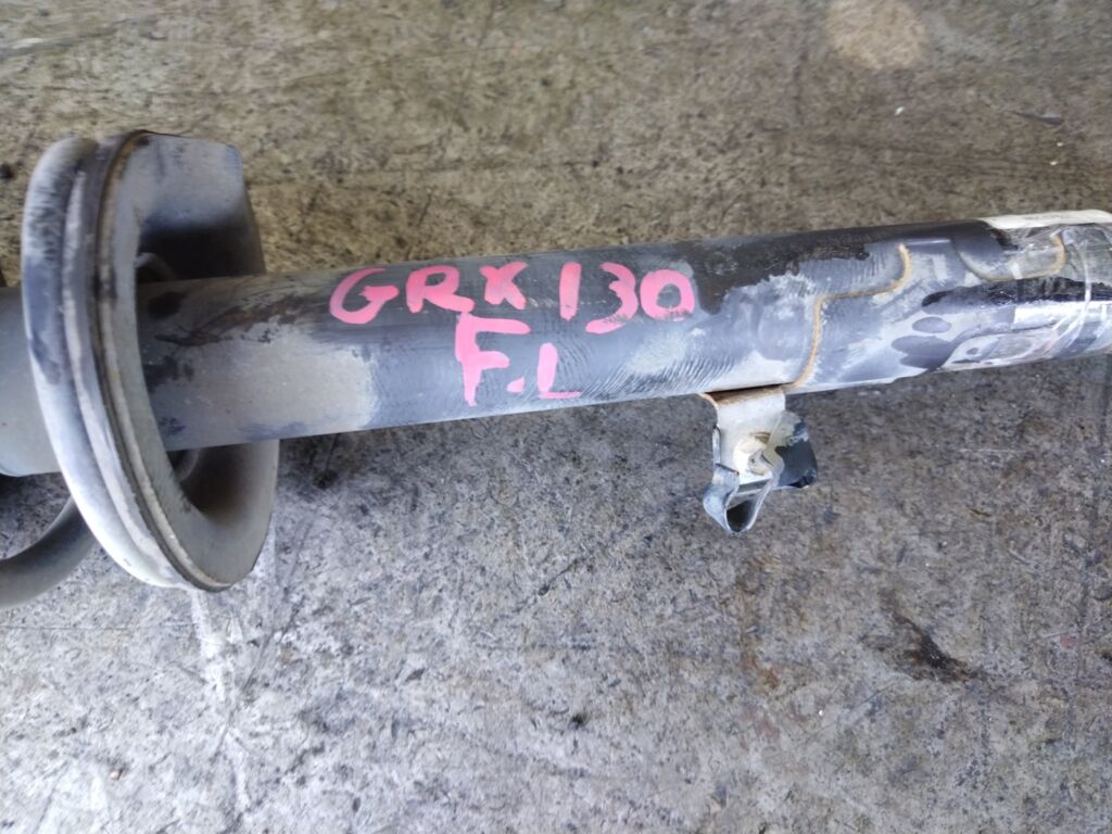 Стойка амортизатора на Toyota Mark X GRX130 4GR-FSE 48520-22460  48520-22660  48520-29845  48520-80120  485200N010  485200N011  485200N012  485200N020  485200N030  551113  CR-049-2611  CR-049FL-GRX120  CR8867  SJ-049-2611  SJ-049FL-GRX120  ST-049-2611  ST-049FL-GRX120, Переднее Левое расположение