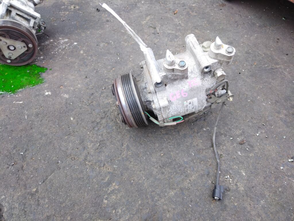 Компрессор кондиционера на Honda Fit GE6 L13A