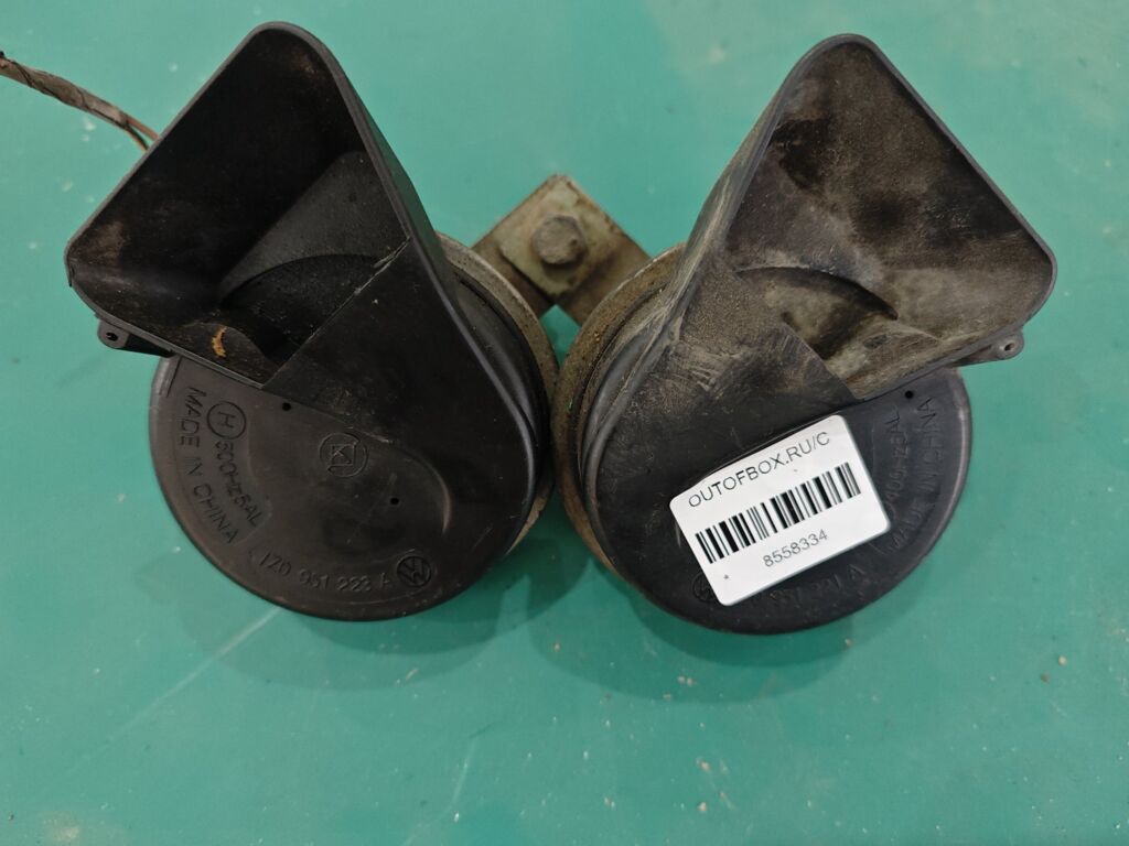 Сигнал на Skoda 1GZ951221A  1GZ951223A