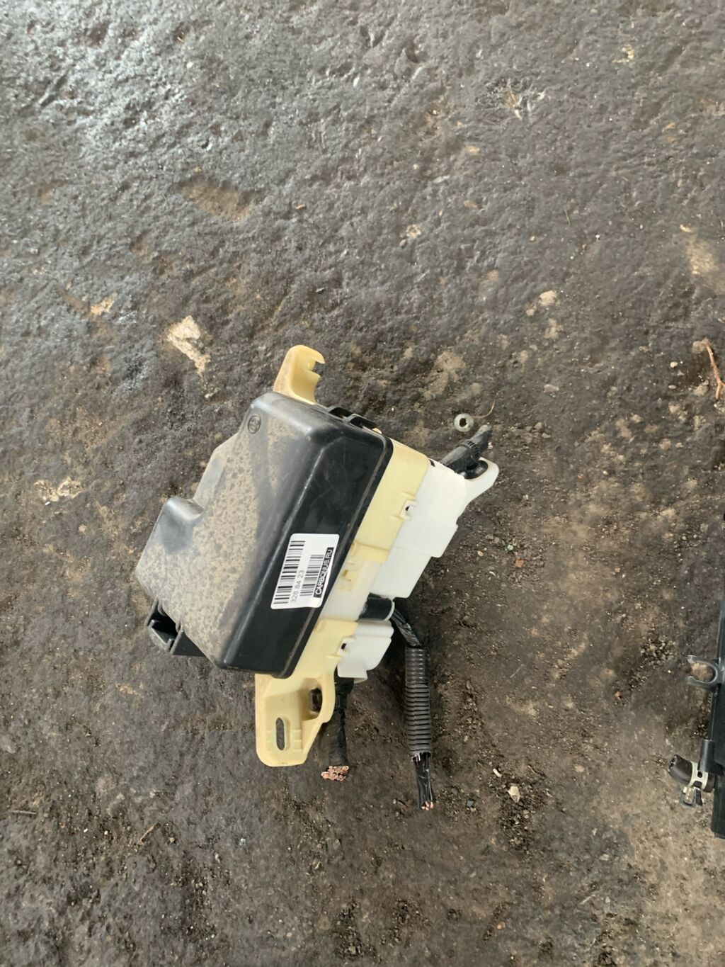 Блок предохранителей на Toyota Will Cypha NCP70 2NZ-FE 82741-52010