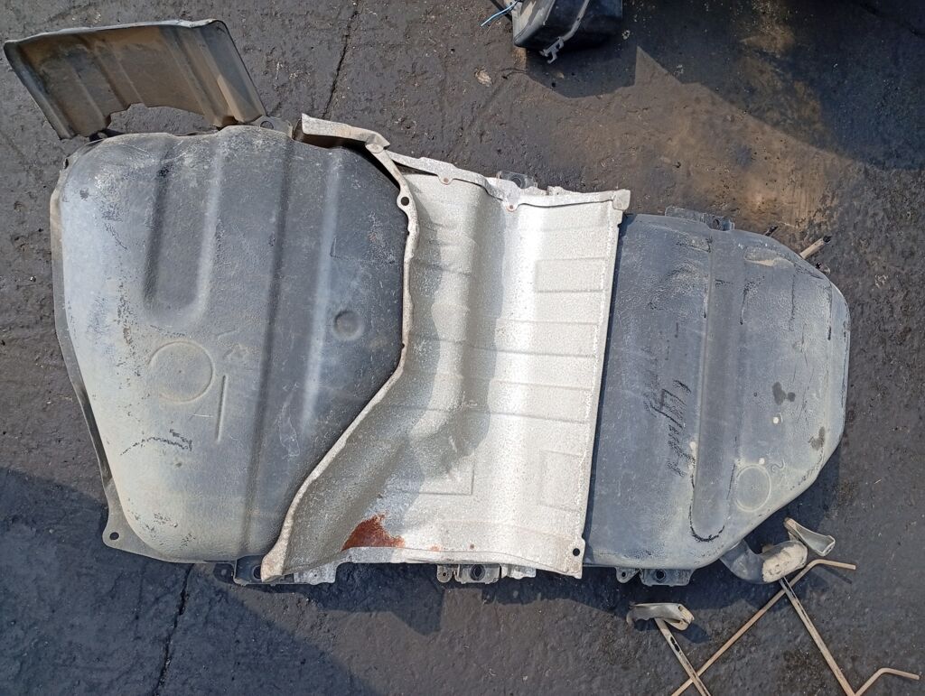 Бак топливный на Toyota Ipsum ACM26W 2AZ-FE