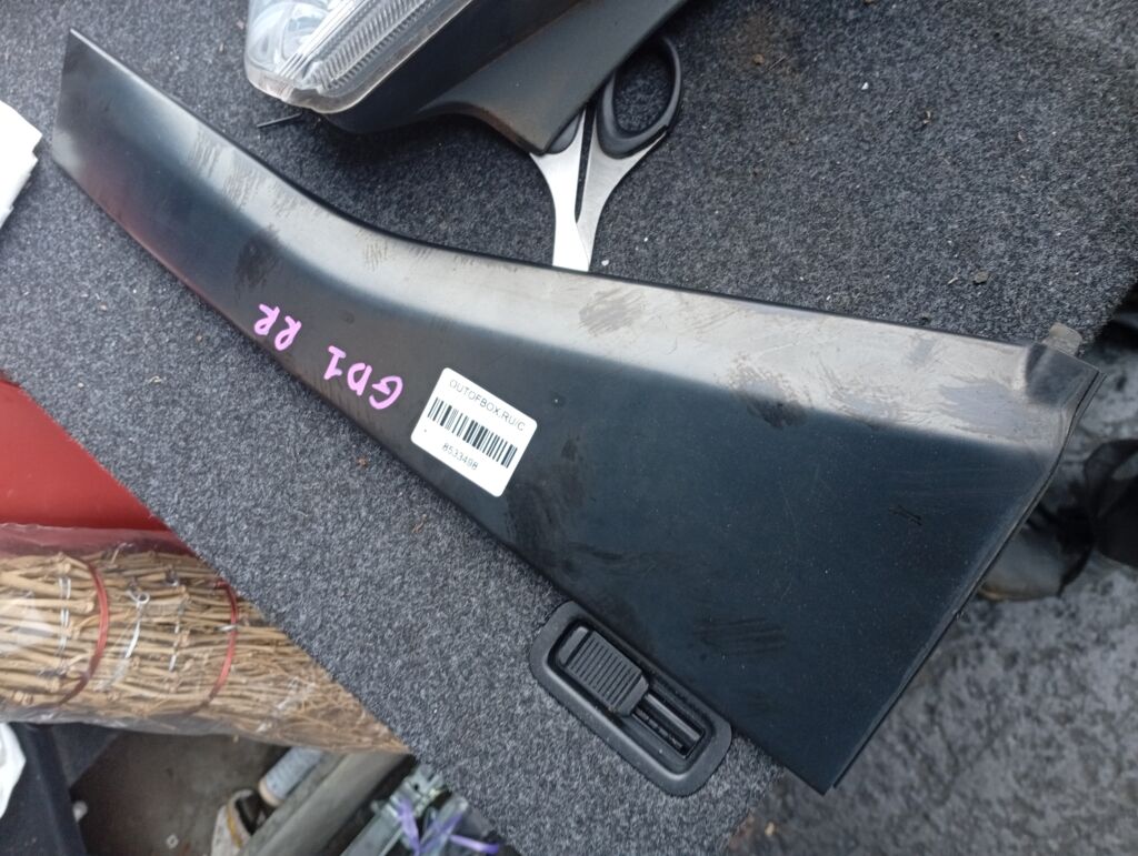 Молдинг на дверь на Honda Fit GD1 72721-SAA-0030, Заднее Правое расположение