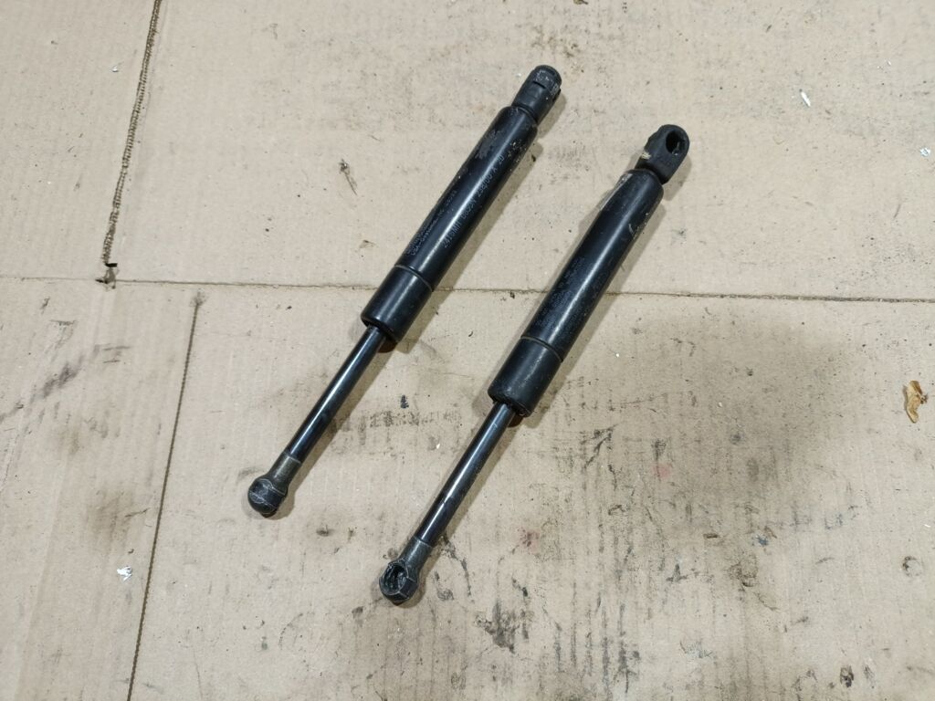 Амортизатор капота на Mercedes-Benz M-Class W163.154 A1638800029