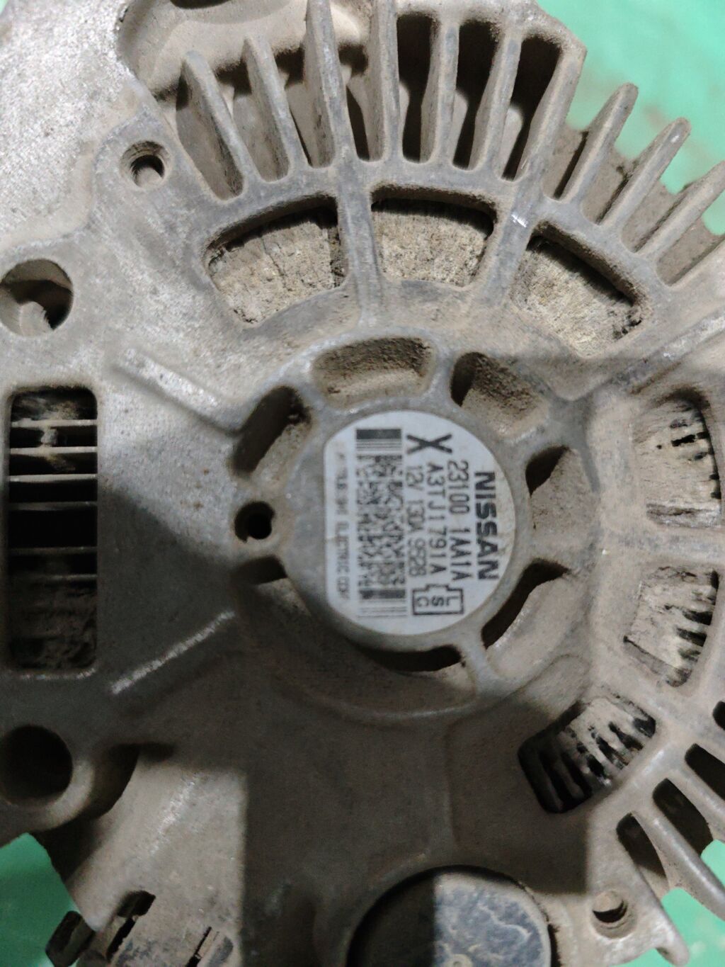 Генератор на Nissan Teana J32 VQ25DE 23100-1AA1A