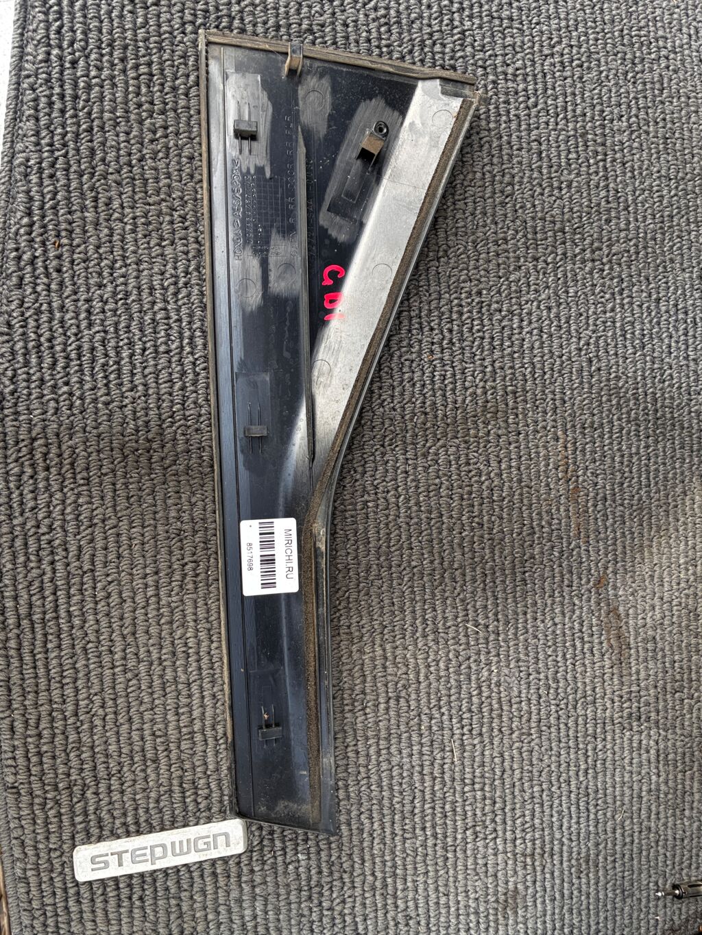 Молдинг на дверь на Honda Fit GD1 72721-SAA-0030, Заднее Правое расположение