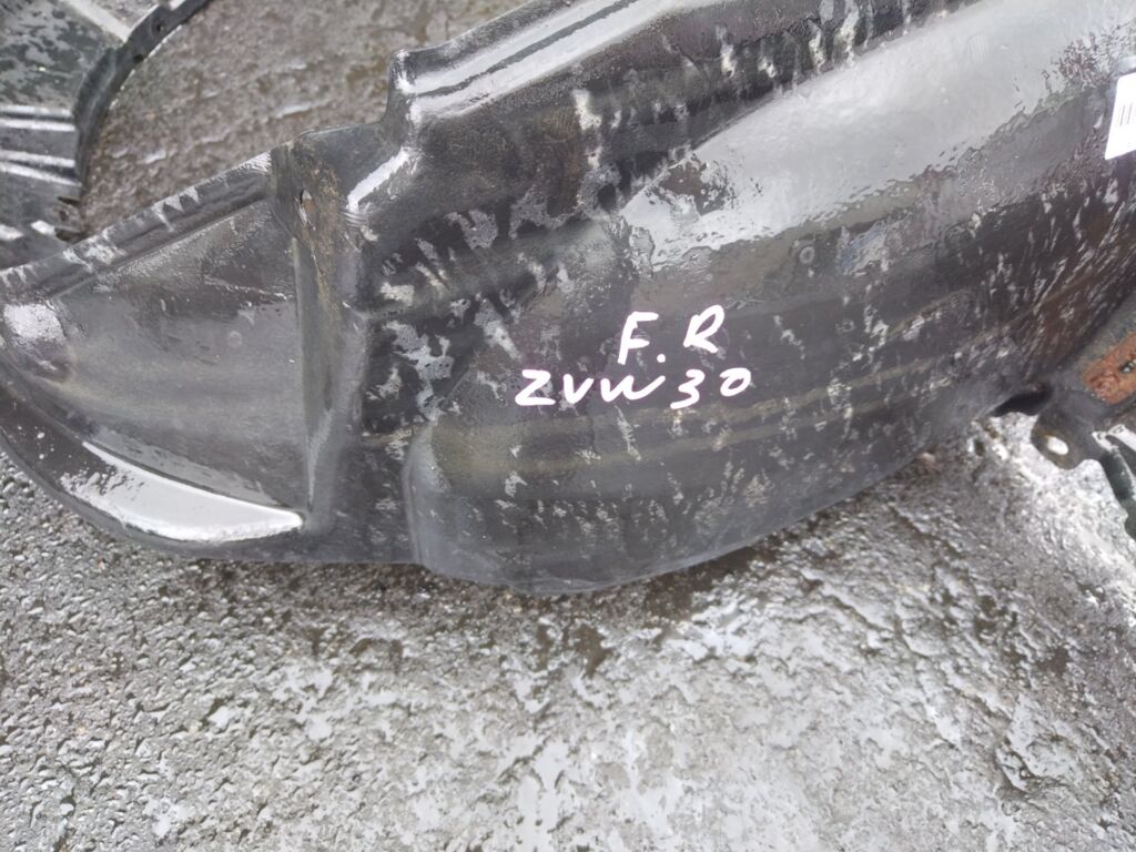 Подкрылок на Toyota Prius ZVW30 2ZR-FXE 53875-47030, Переднее Правое расположение