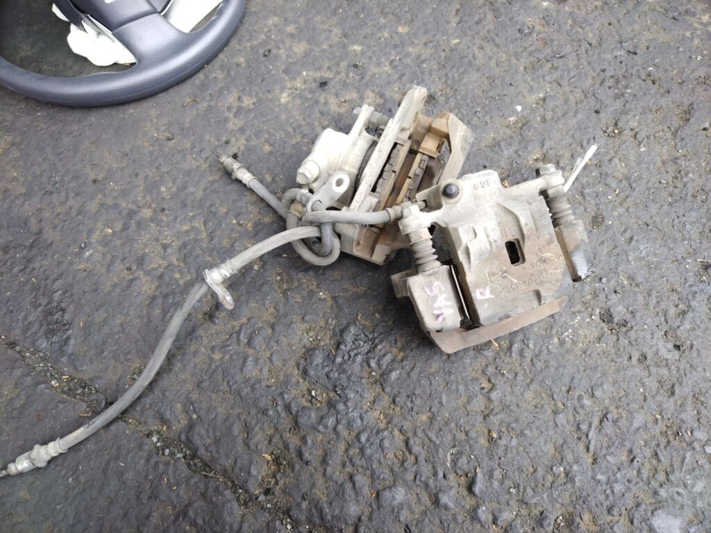 Суппорт на Subaru Exiga YA5 EJ204, Заднее расположение