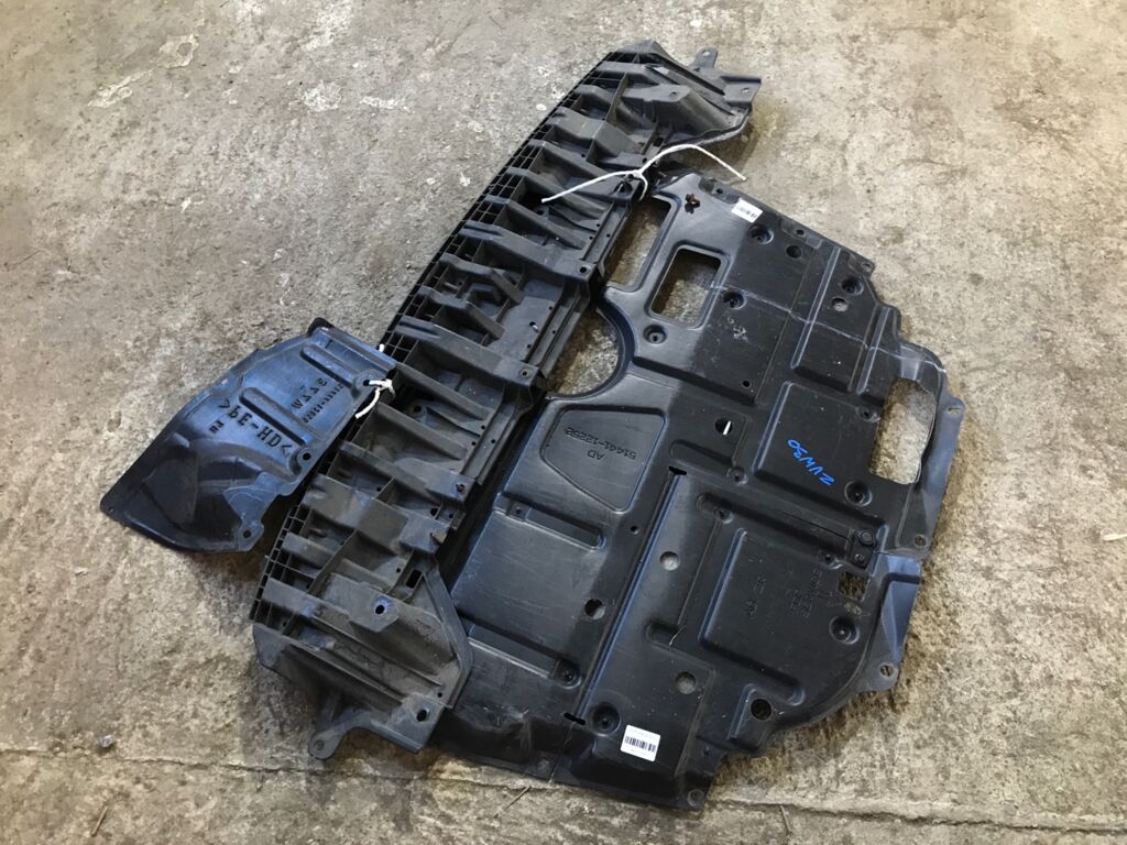 Защита двигателя на Toyota Prius ZVW30 51441-122252