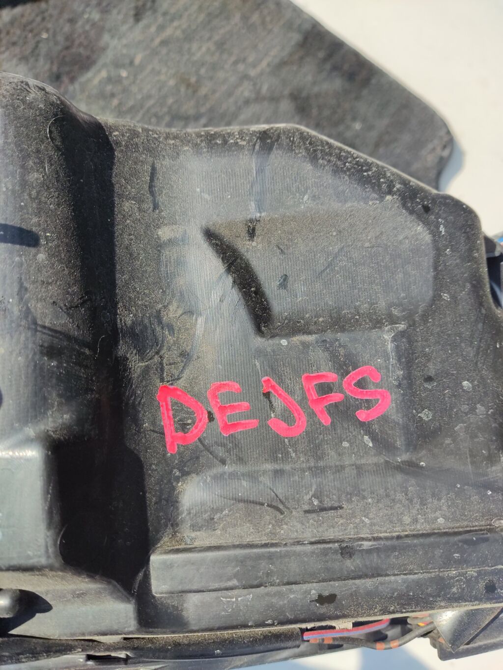 Фара на Mazda Demio DEJFS W0128