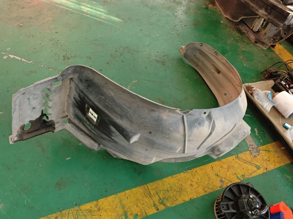 Подкрылок на Honda City GD6 L13A, Переднее Правое расположение
