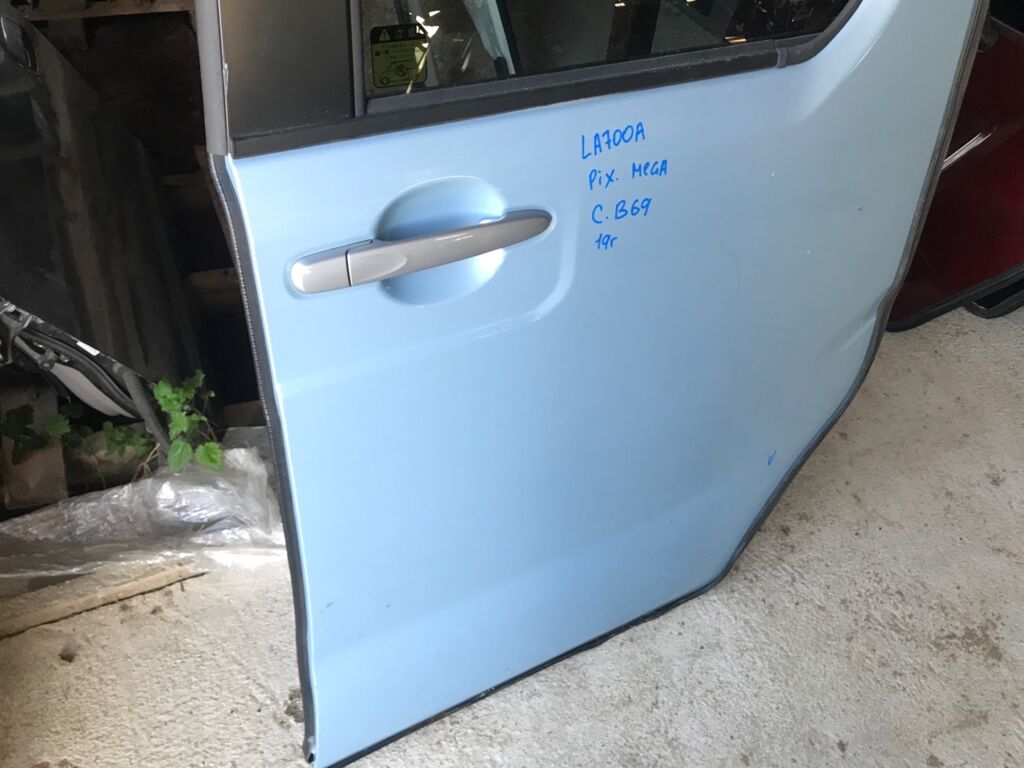 Дверь боковая на Toyota Pixis Mega LA700A Фото 2