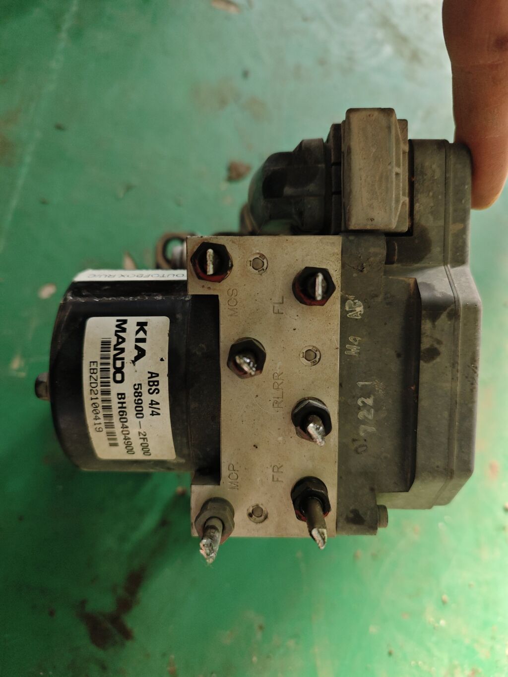 Блок ABS на Kia Cerato LD G4ED 58900-2F000