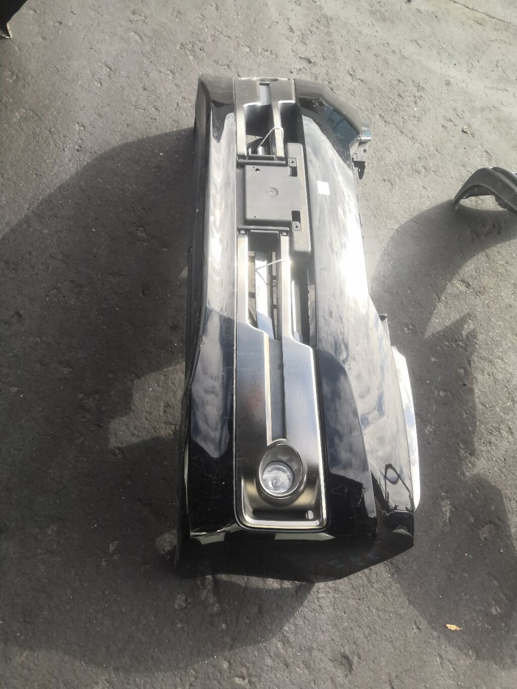 Бампер на Nissan Serena C26 2704 62022-1A85H, Переднее расположение