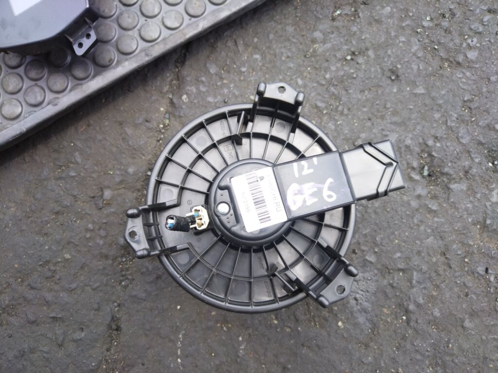 Мотор печки на Honda Fit GE6 79310-TF0-003