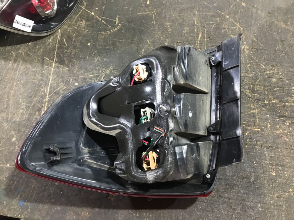 Стоп 220-59158 220-59158 на Suzuki Sx4 YC11S Фото 2