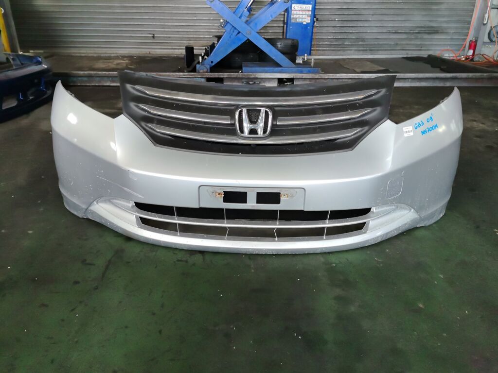 Бампер на Honda Freed GB3, Переднее расположение