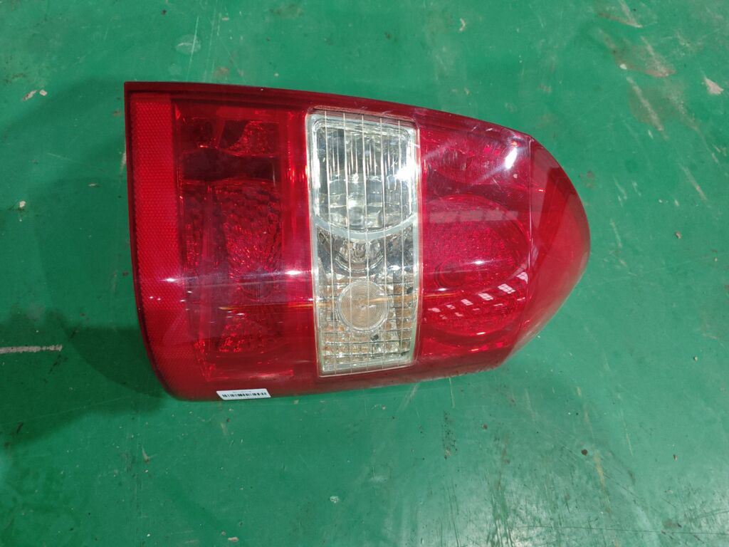 Стоп на Hyundai Tucson JM 92402-2E000, Правое расположение