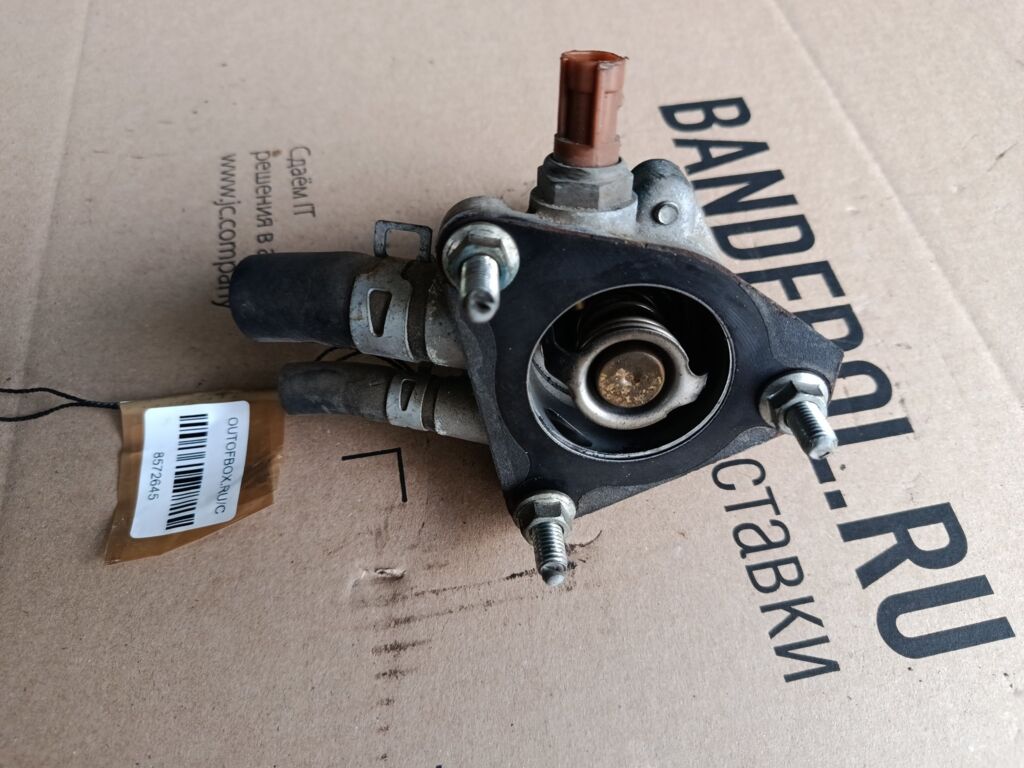 Термостат на Suzuki Sx4 YA11S M15A 17670-63J00  17670-65D00  17670-77E00  1A15-15-171  1A50-15-171  W52SE-82