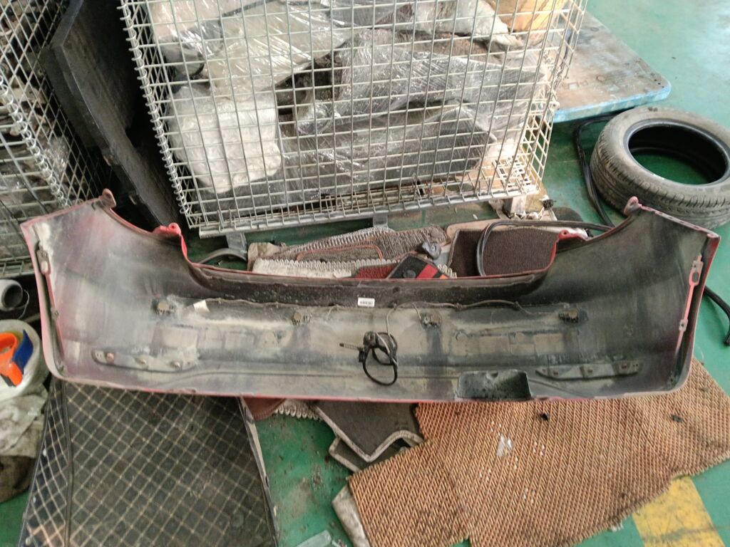 Бампер на Skoda Fabia 5J, Заднее расположение