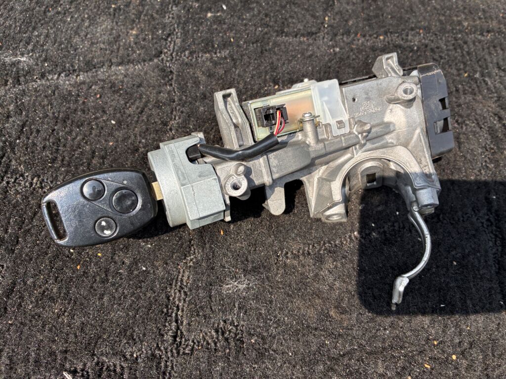 Замок зажигания на Honda Freed GB3