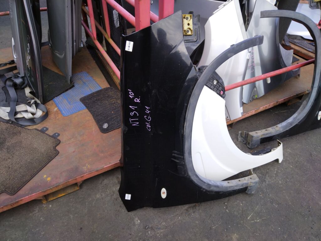 Крыло переднее на Nissan X-Trail NT31, Правое расположение