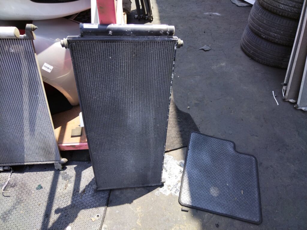 Радиатор кондиционера на Honda Freed GB3 L15A