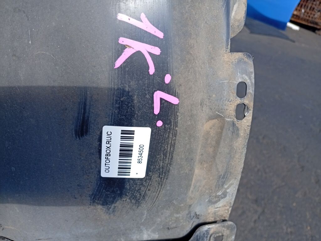 Подкрылок на Volkswagen Golf 1K Фото 2