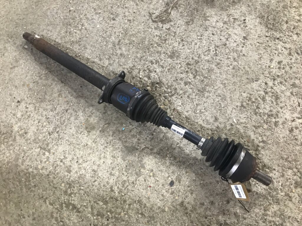 Привод на Volvo V40 MV D4204T14, Переднее Правое расположение