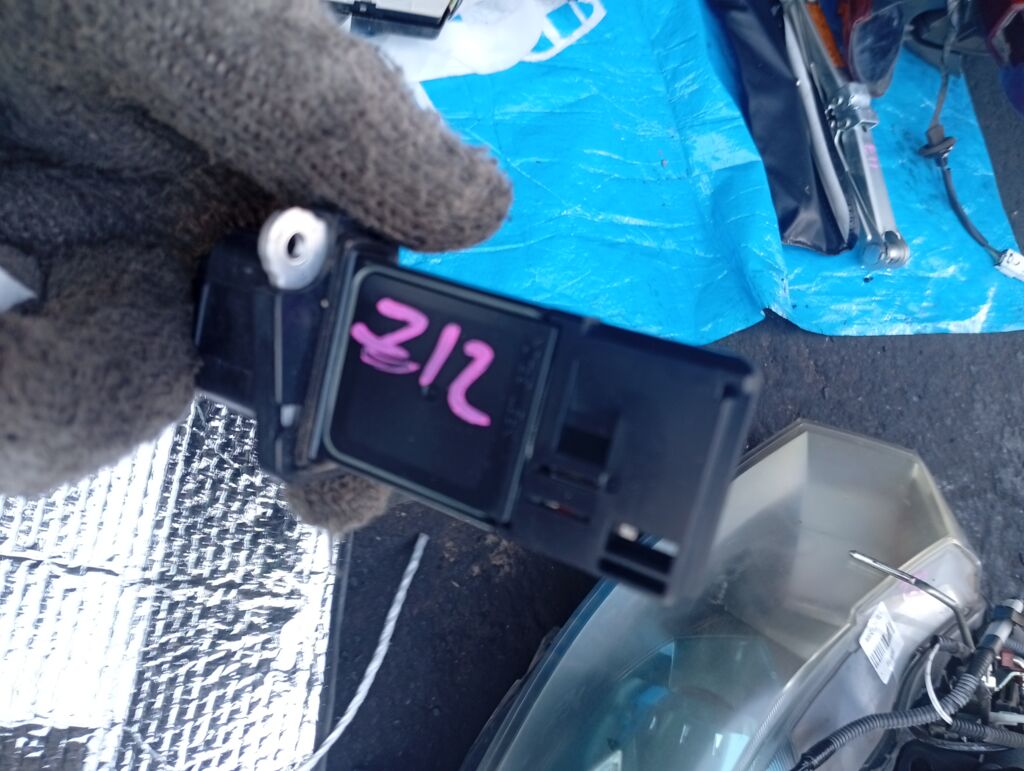 Датчик расхода воздуха на Nissan Cube Z12 HR15DE 22680-7S000