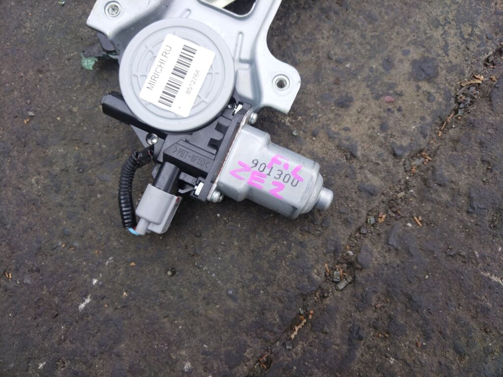 Стеклоподъемный механизм на Honda Insight ZE2, Переднее Левое расположение