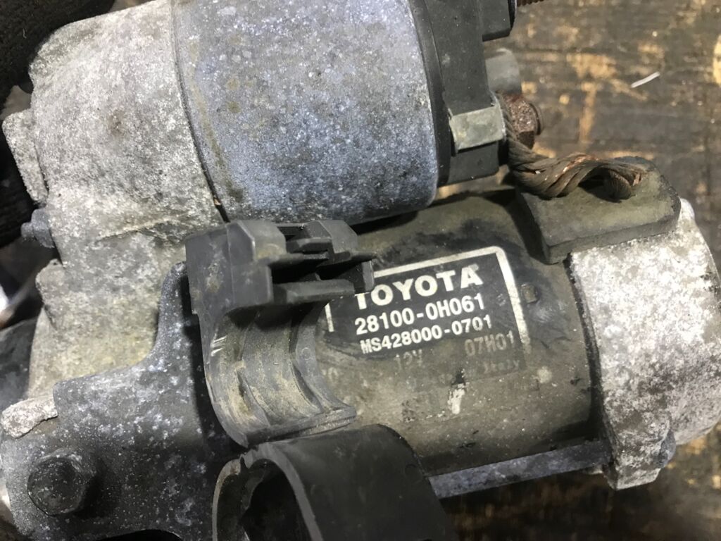 Стартер 28100-0H061 на Toyota Avensis AZT255 1AZ-FSE Фото 2