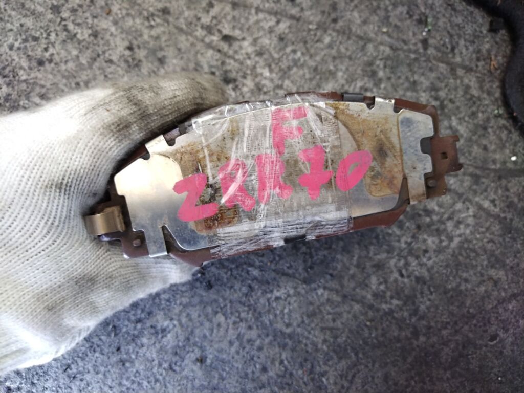 Тормозные колодки на Toyota Voxy ZRR70W 3ZR-FAE 0 986 494 240  0 986 AB1 471  0 986 TB3 082  001 089BSX  001 089LSX  001 089SX  0101ZZE150F  025 243 3617  025 243 3617PD  04465-02220  04465-02240  04465-02310  04465-02400  04465-02410  04465-12610  04465-42160  04465-42200  0446502220  0446502310  0446512610  0446512630  0446542150  0446542160  0446542170  0446542180  04465D8000  04465YZZDR  05P1258  0986AB2396  10 BPF 00008 000  1016HP0098  1034 F  1051023  1070120016  10800212  10800212J  112883  112904  121251  12310  1232 00  123200  13046057672  1501224595  1510013  1524D  1541  161210  1623054180  16650  179855  181760  19100175  192894  19374454  1Y693328ZE  2123200  21462  2207470  224595  24168Z  24336 00 701 00  2433601  2433603  243361751  3000028  301943  321028EGT  321028IEGT  3425KT  363700201580  37544  402B0241  402B0685  429103650  446502240  446502310  446502400  446502410  44654216079  446542200  4863601310  4863601319  4UP03953  50002012  50002012 C  5002269  501258G  50269  5611492  572598B  572598J  572598JC  572598S  598943  600000098060  6134259  6261258  7630  81 91 6650  8110 13070  8227470  839250  8DB 355 024361  8DB 355 028421  8DB355006861  A1N128  A1N128Z  A685MXBP  AA0188  AC0581256D  AC0581258D  AC1116C  ADB01515  ADB01515HD  ADR321011  ADT342171  AFP573  AKD12610  AMDBF429  AMDJBF455  AN-742K  AN742KE  AN742KX  AS21791  AV288  AW1810401  AY040-TY086  AY040TY086  B010196  B1110001  B111189  B1G12010652  BB0359  BB0361  BB0411  BBP1991  BC1891  BD7542  BL2516A1  BP002002  BP012002  BP0614  BP1110001  BP1258  BP1615  BP21524  BP2507  BP43071  BP43191  BP43268  BP902002  BP9116  BPA123200  BPD020E046  BPF017C  BPF021  BPTO1007  BS2683  C110130800  C11NR0013  C12121ABE  C12122JC  CBP01515  CBP1210  CC0446542160  CD2274  CD2274STD  CD2274TYPED  CD8437  CD8437STD  CD8437TYPED  CF1524  CKT48  CMX1210  D2274  D2274-02  D240E  DB1802  DB3454AA  DB3454AACER  DBP1891  DFB4710  DFP3425  DP104A202  DP104A202P  DX7FD075  E100135  E400135  E500135  EBP023425  EC2093  ELT1210  FB210742  FD7243A  FDB1891  FDP 3326  FK2274  FP1210  FPE060  FSL1891  G1262TF  GBP123200  GBPG066  GDB3425  GIJ09033  GK1062  GP02274  GP2093  H04TY006  HKPTY121  HP5176  HQ0446512610  IB153090  IBD1201  IK1010075  J3602120  J3602125  JBP0068  JQ101262  JS24336  K635500  KBP059  KBP1991  KBP9026  KBP9120  KD2780  KE0700081  KT 091463  KT0500185  KT3425STD  KT3425T  KUF1524  LGR6132  LP2002  LP2003  LTO1005  LVXL1362  MD2274S  MD8437S  MDB2785  MDB82785  MFP2269  MKD1210  MN453  MPT08  MS1524  MT05P1258  MX1210  N1468  NDP440  NKT1239  NP1019  NP1019SC  NP2789  P 83 082  P1332300  P2029NY  PA1870  PA269AF  PAD1593  PBP042  PBP1891  PBP1891KOR  PCP1112  PD740  PF 1915  PF-1524  PF1472  PF1524  PGD1210C  PKF010  PKFE10  PKFE10S  PN1524  PRP1270  PRP12703M  Q0930188  Q0930675  QF69100  RB1760  RN707  RNZ284  SBP1891  SKEPT08  SMB24336  SMBPJ025  SN138  SP 2093  SP 377  SP 377 PR  SP 398  ST0446512610  T11298  T1580  T281421  TABP2300  TCA1047  TD-086-1524  TD1524  TG742  TG742C  TH440  TN707  TY001  TY0446502240  TY21153K  V1052  V700217  V9118A110  VBS3425PS  VPM0446502220  WBP24336A  WD2274  WS335500, Переднее расположение