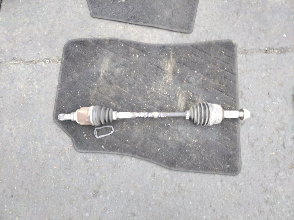 Привод на Mitsubishi Mirage A05A 3A90, Переднее Левое расположение