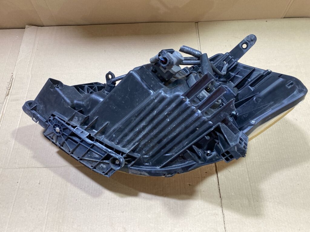 Фара P7779 P7779 на Nissan Tiida C11 Фото 2
