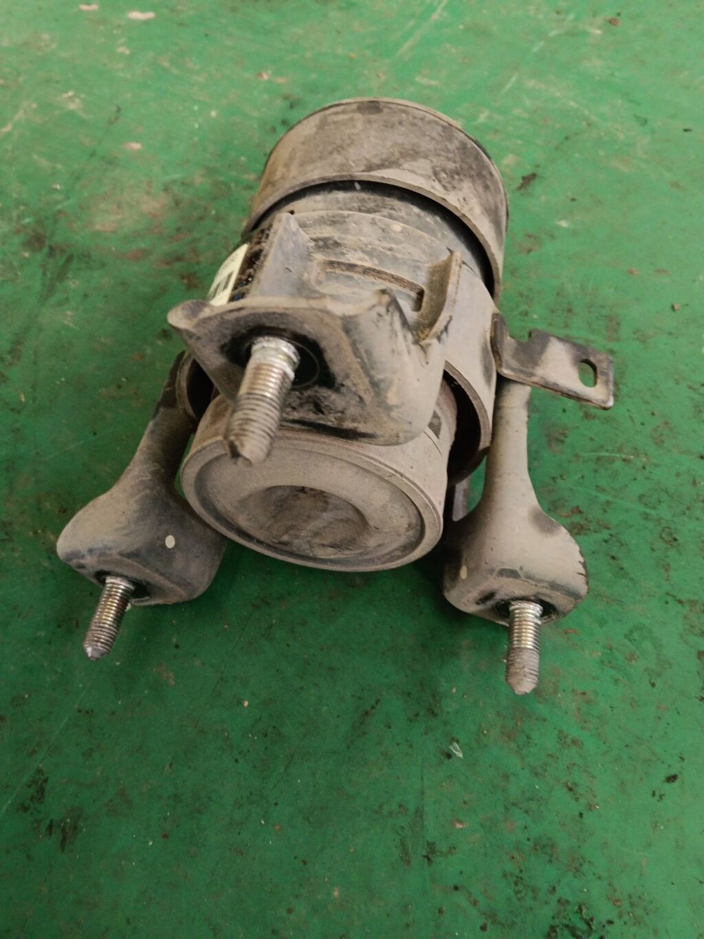 Подушка двигателя на Toyota Camry ACV40 2AZ-FE, Переднее расположение