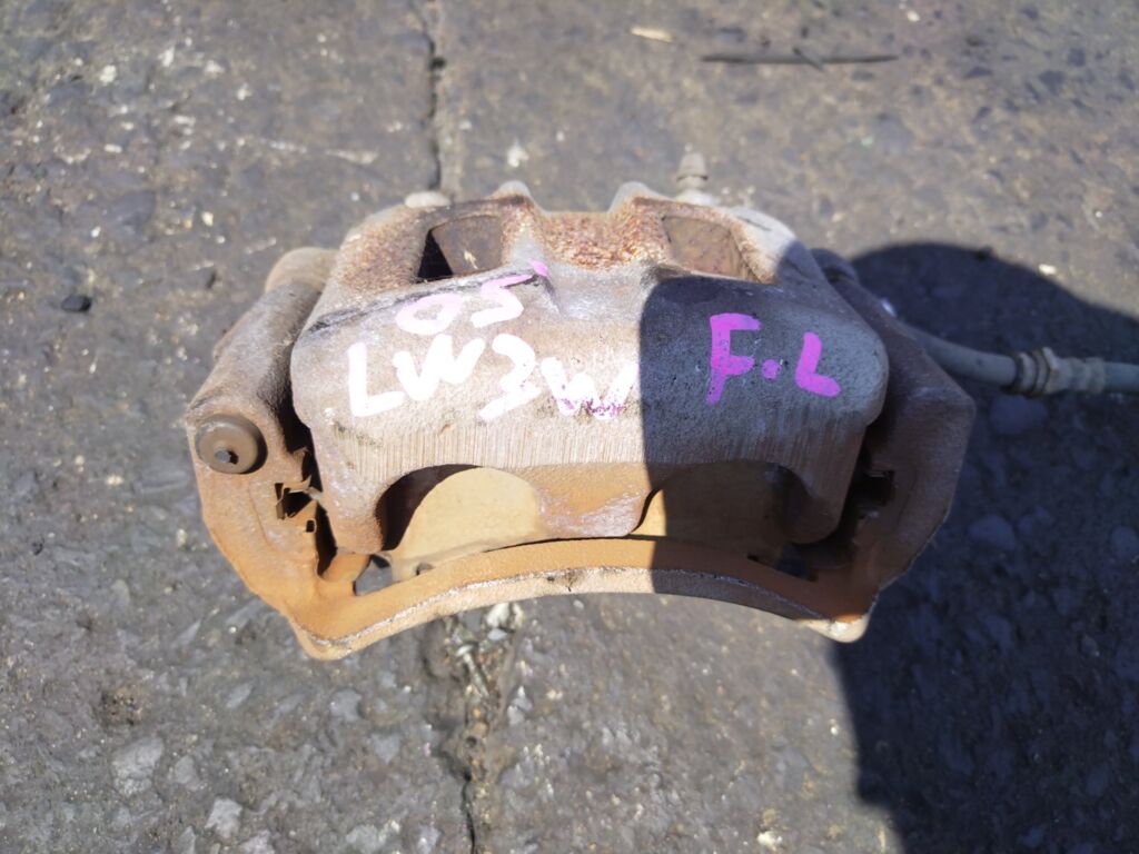 Суппорт на Mazda Mpv LW3W L3, Переднее Левое расположение