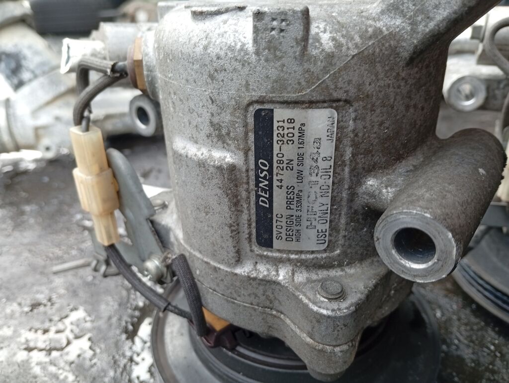 Компрессор кондиционера 447280-3231 на Daihatsu Move LA110S KF-VE Фото 2