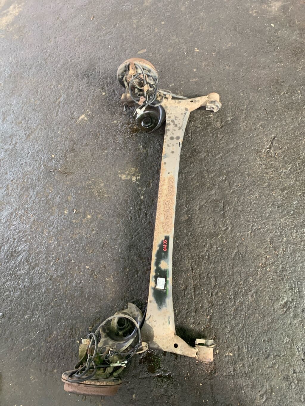 Балка подвески на Toyota Vitz SCP10 1SZ-FE, Заднее расположение