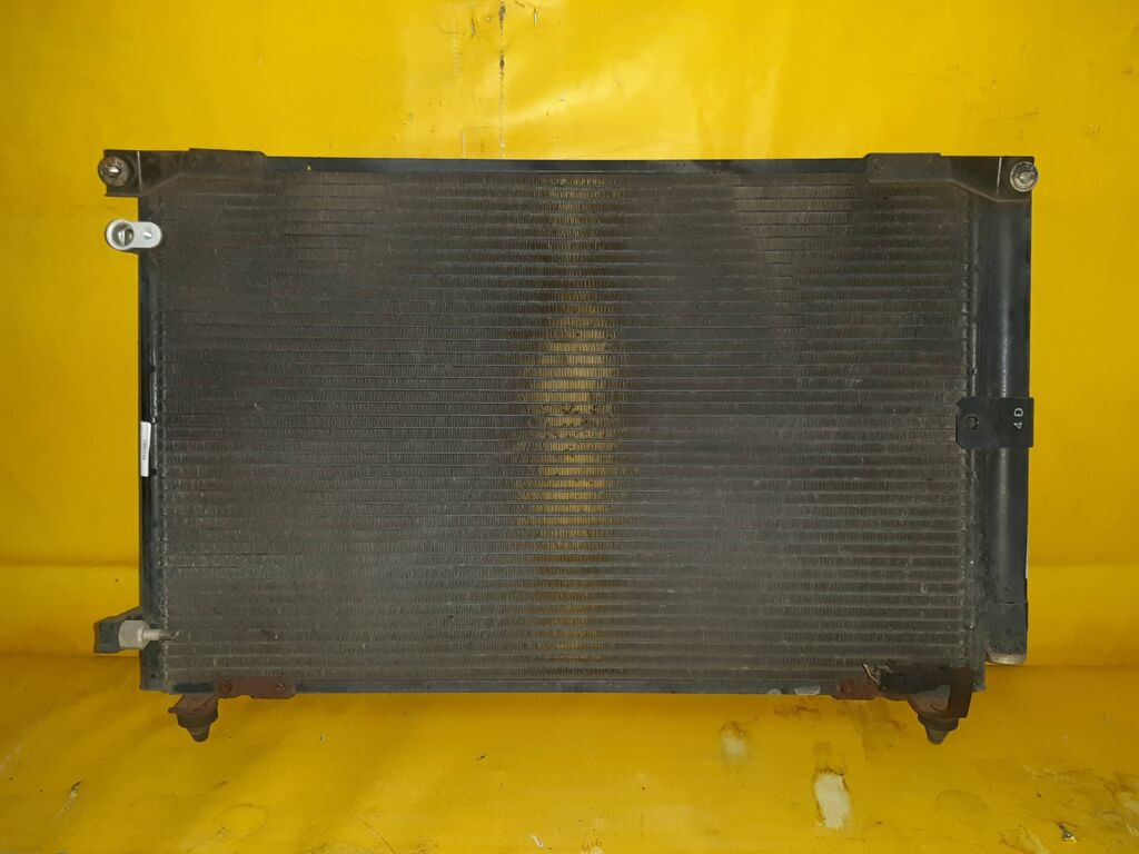 Радиатор кондиционера на Toyota Gaia ACM10G 1AZ-FSE 88460-44310  88460-44320  FX-267-5763  TD-267-5763
