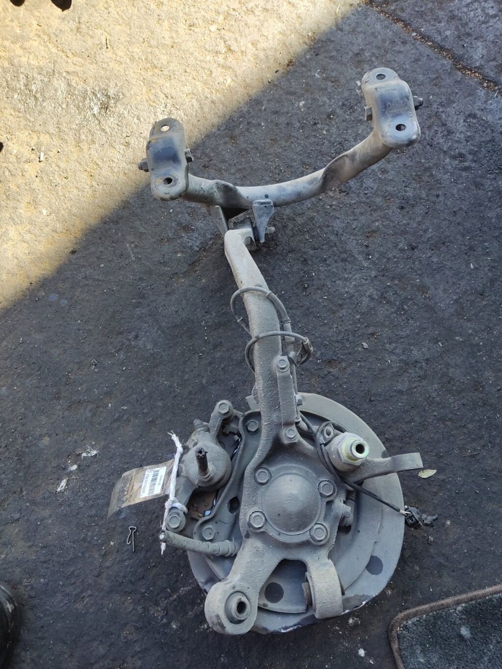 Ступица на Mitsubishi Diamante F34A 6A13, Заднее Правое расположение