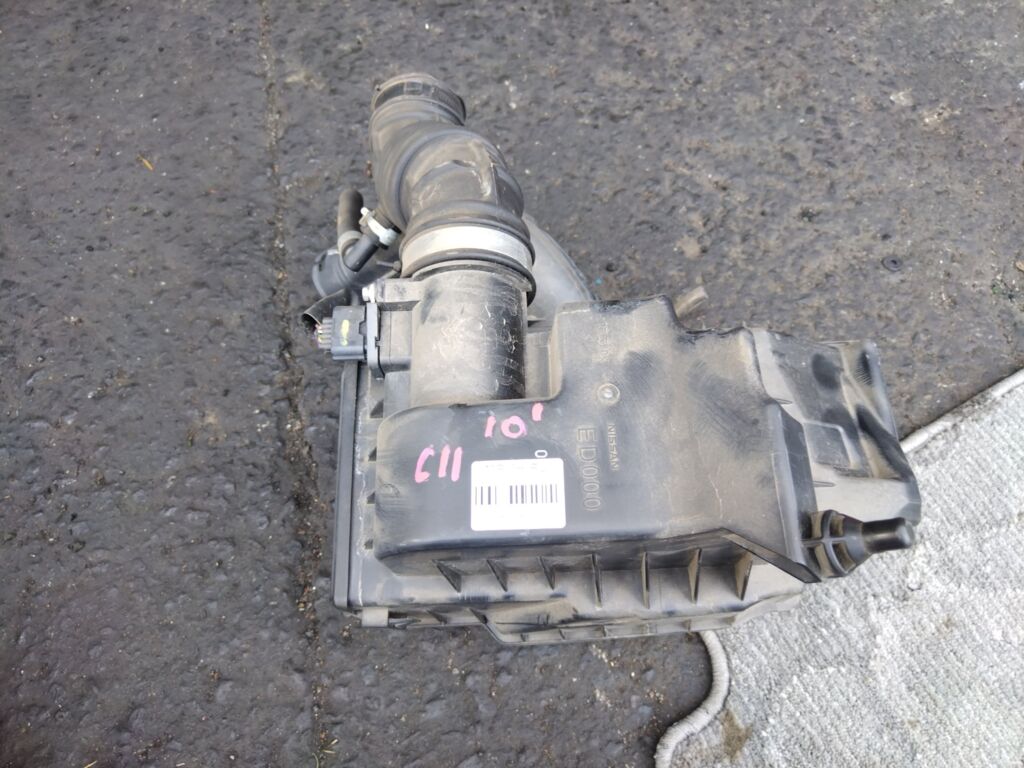 Корпус воздушного фильтра на Nissan Tiida C11 HR15DE 16528ED000