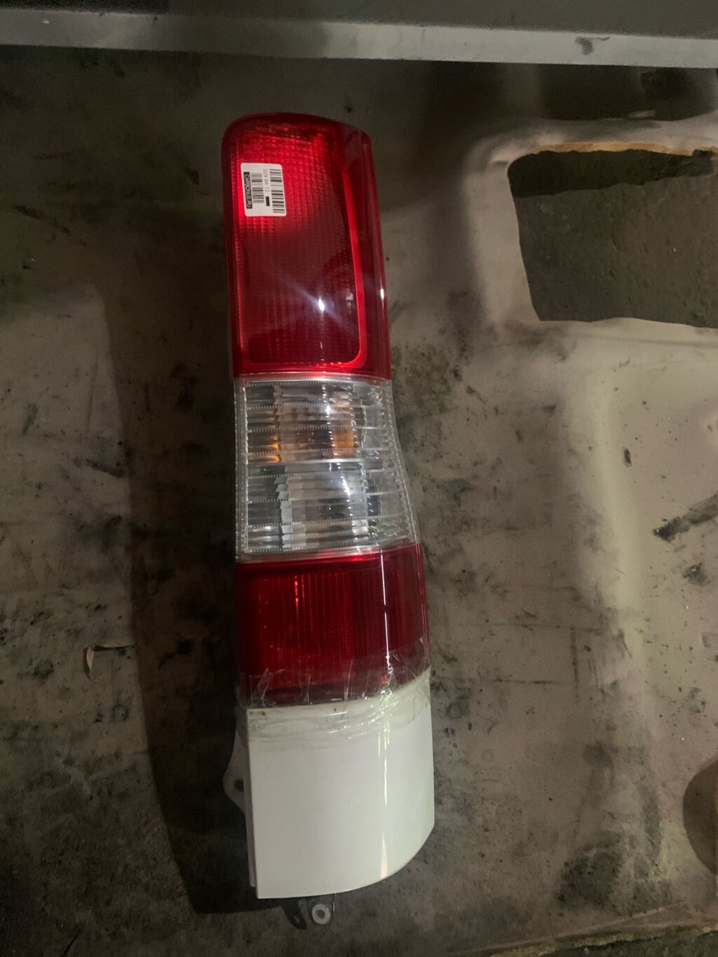 Стоп на Toyota Lite Ace S402M 220-17042, Правое расположение