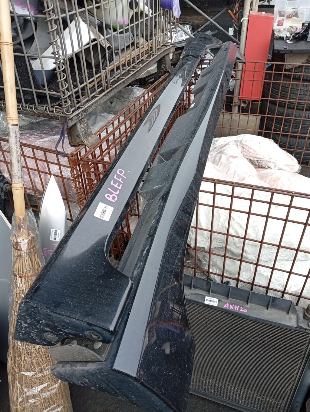 Порог кузова пластиковый ( обвес ) на Mazda Axela BLEFP