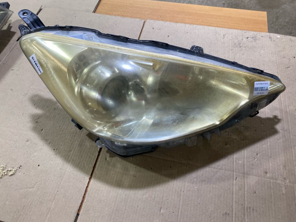 Фара на Toyota Aqua NHP10 52-244, Правое расположение