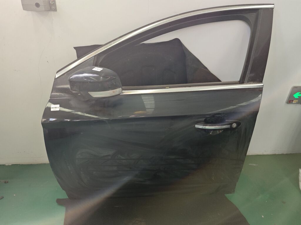 Дверь боковая на Ford Mondeo 4, Переднее Левое расположение