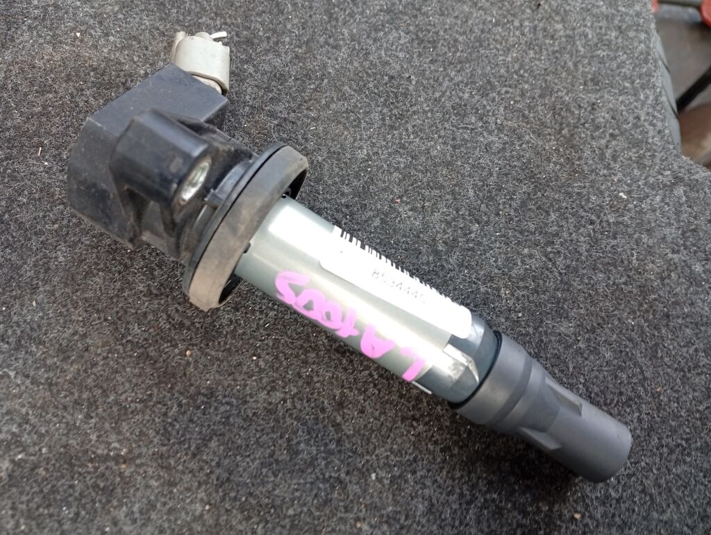 Катушка зажигания на Daihatsu Move LA100S KF-VE 19500-B2050